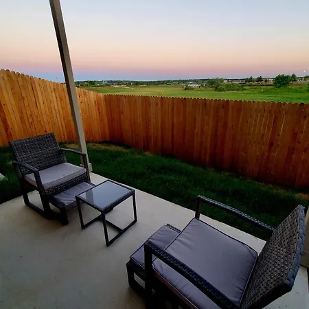 New Modern Urban Home Near Top Attractions